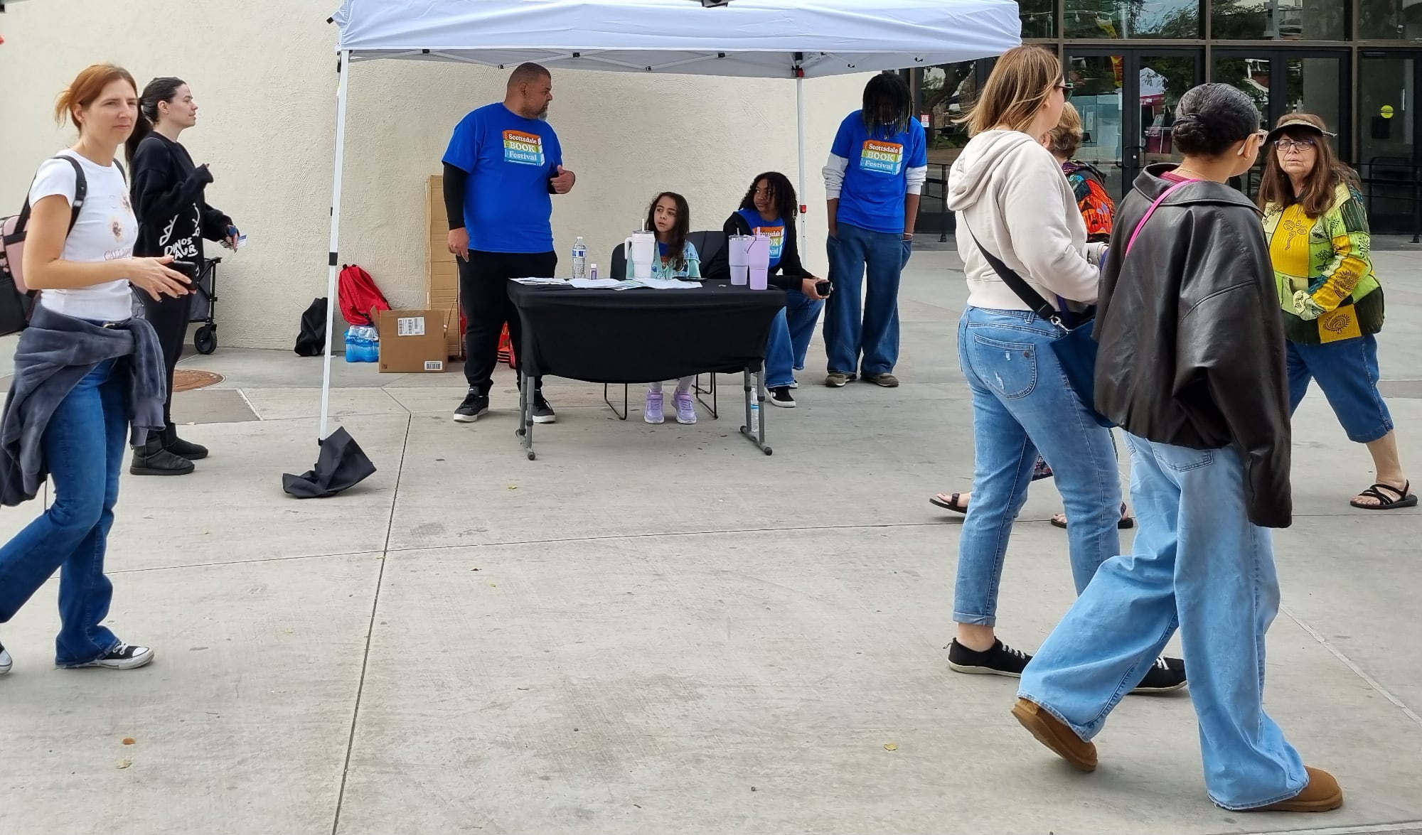 Scottsdale Book Festival, Scottsdale, Arizona - Beth Ann Hooper - The Roots That Clutch